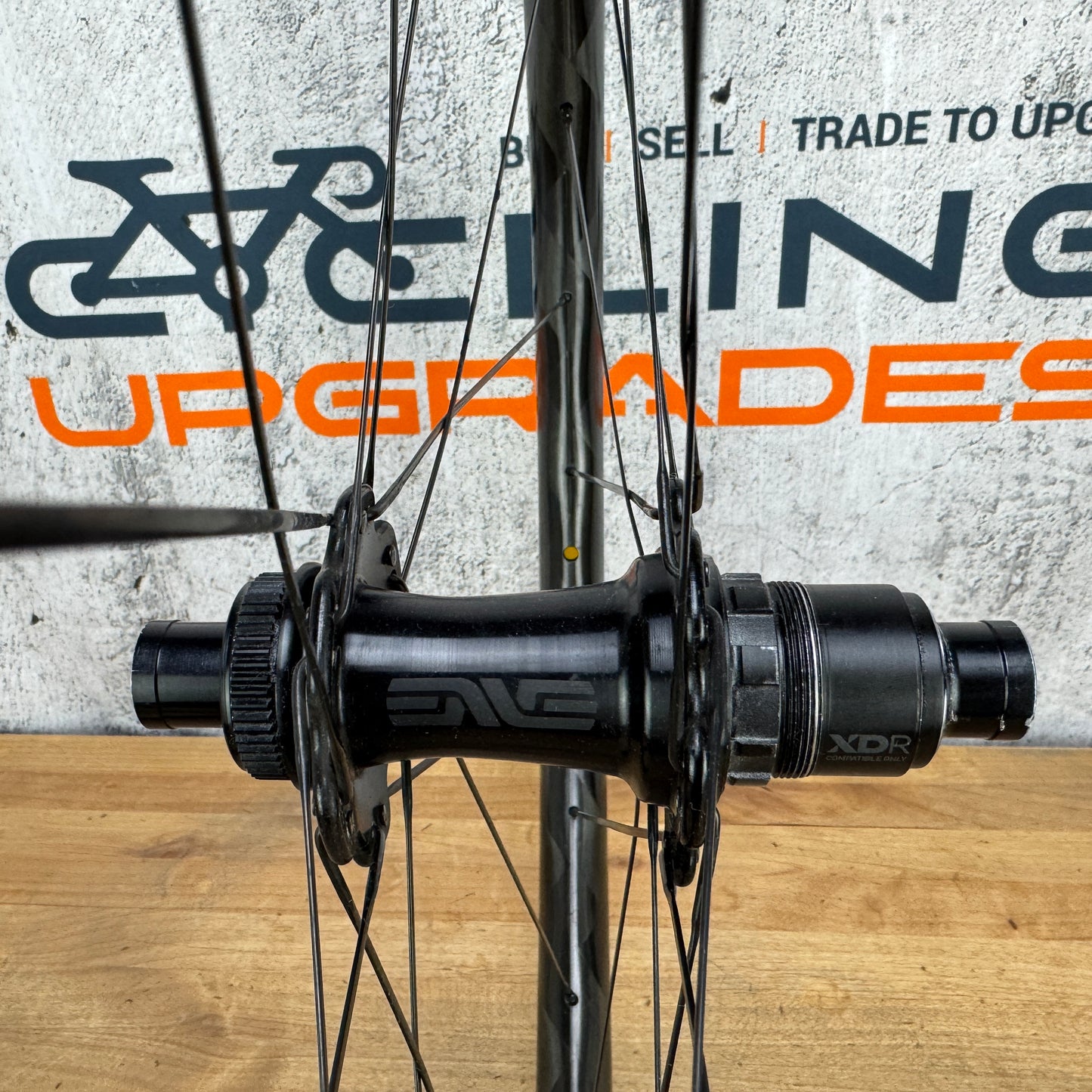 Light Bicycle AR375d Standard Carbon Tubeless Disc Wheelset 700c Enve Hubs 1533g
