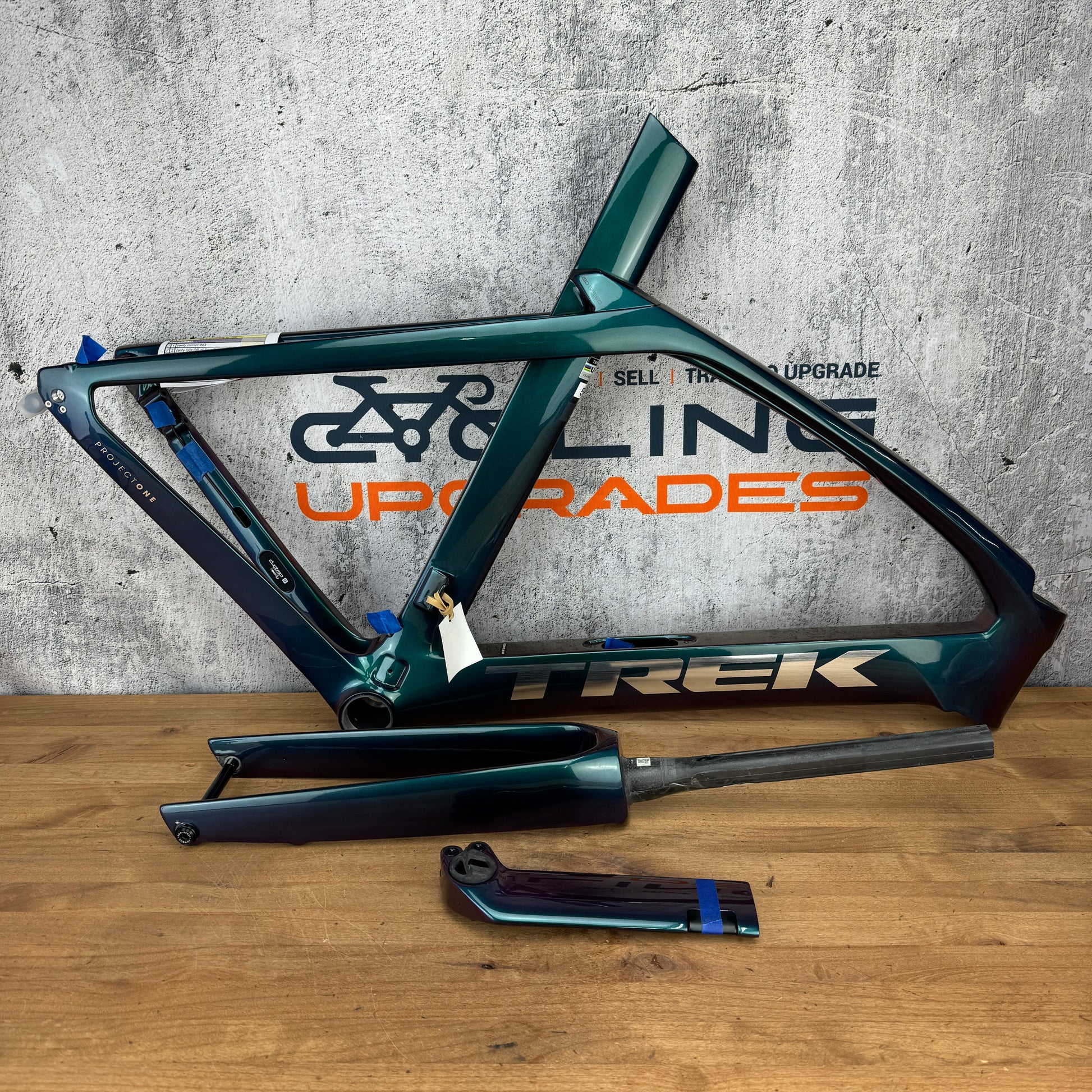 New! 2022 Trek Madone SLR Gen 6 56cm Carbon Disc Frameset 700c 