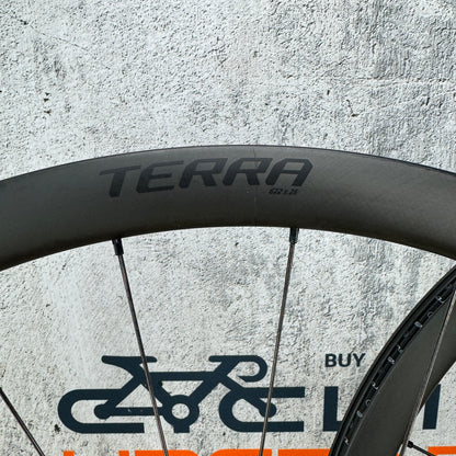 Roval Terra CL Carbon Tubeless Disc Gravel Wheelset 700c DT Swiss 350 1391g