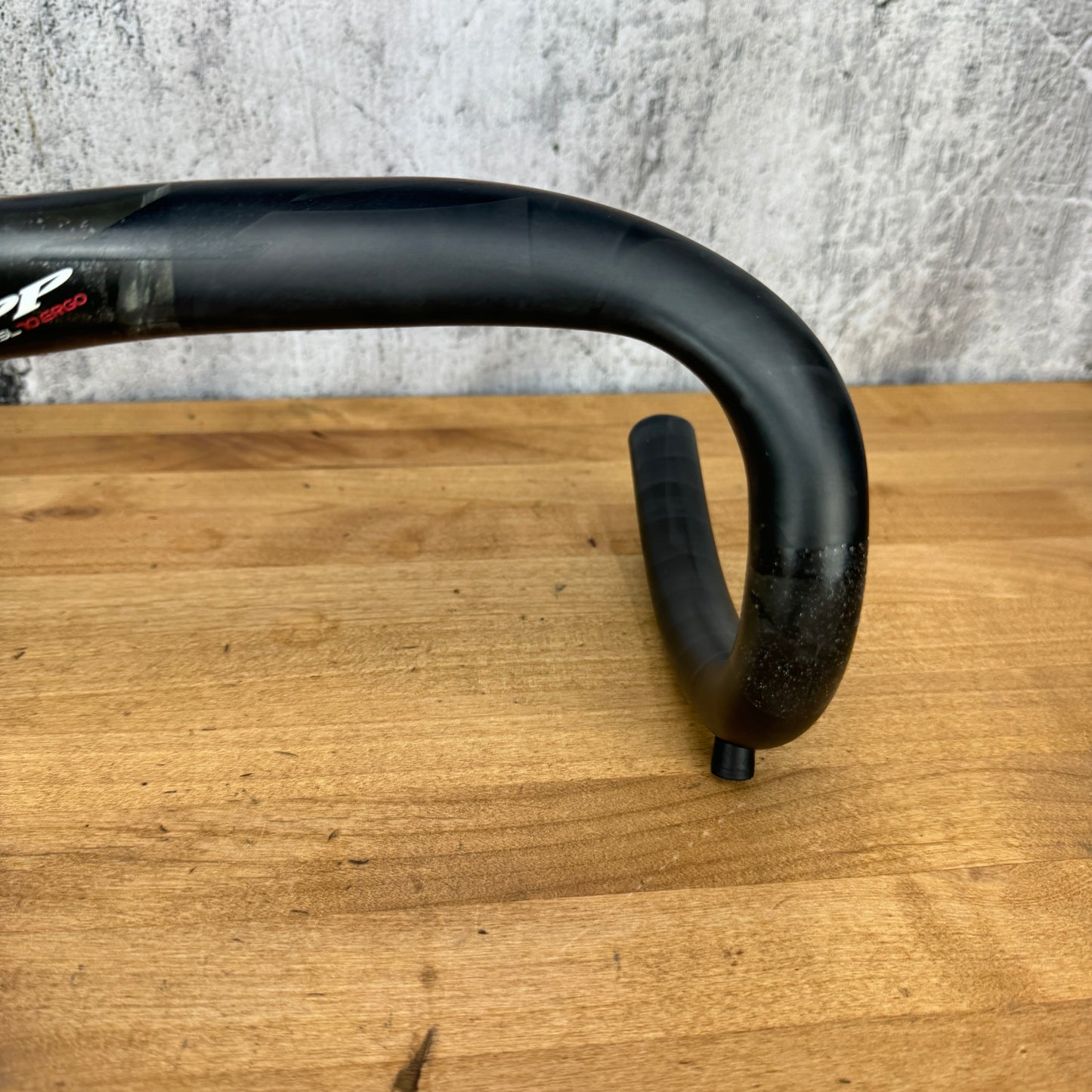 Zipp SL70 Ergo Carbon 42cm Road Bike Handlebar 31.8mm 212g