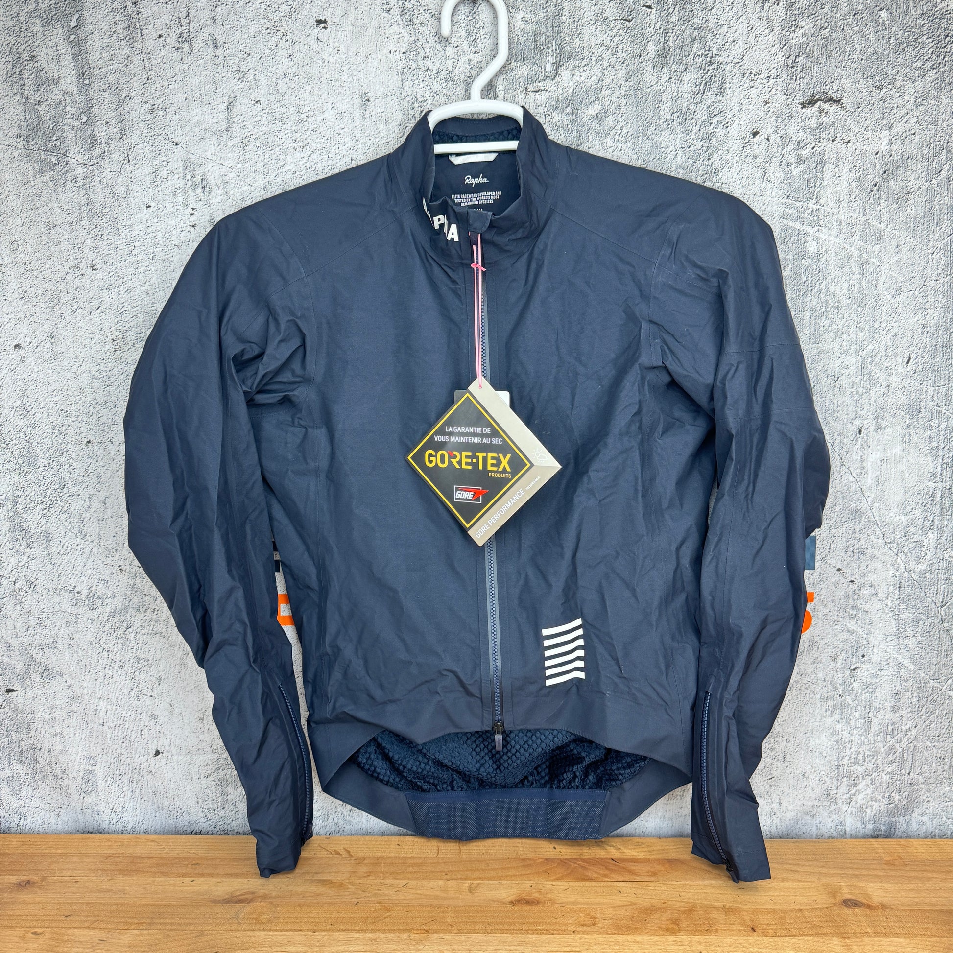 Pro Team Insulated Jacket Review Rapha Gore Tex Shakedry Helmet
