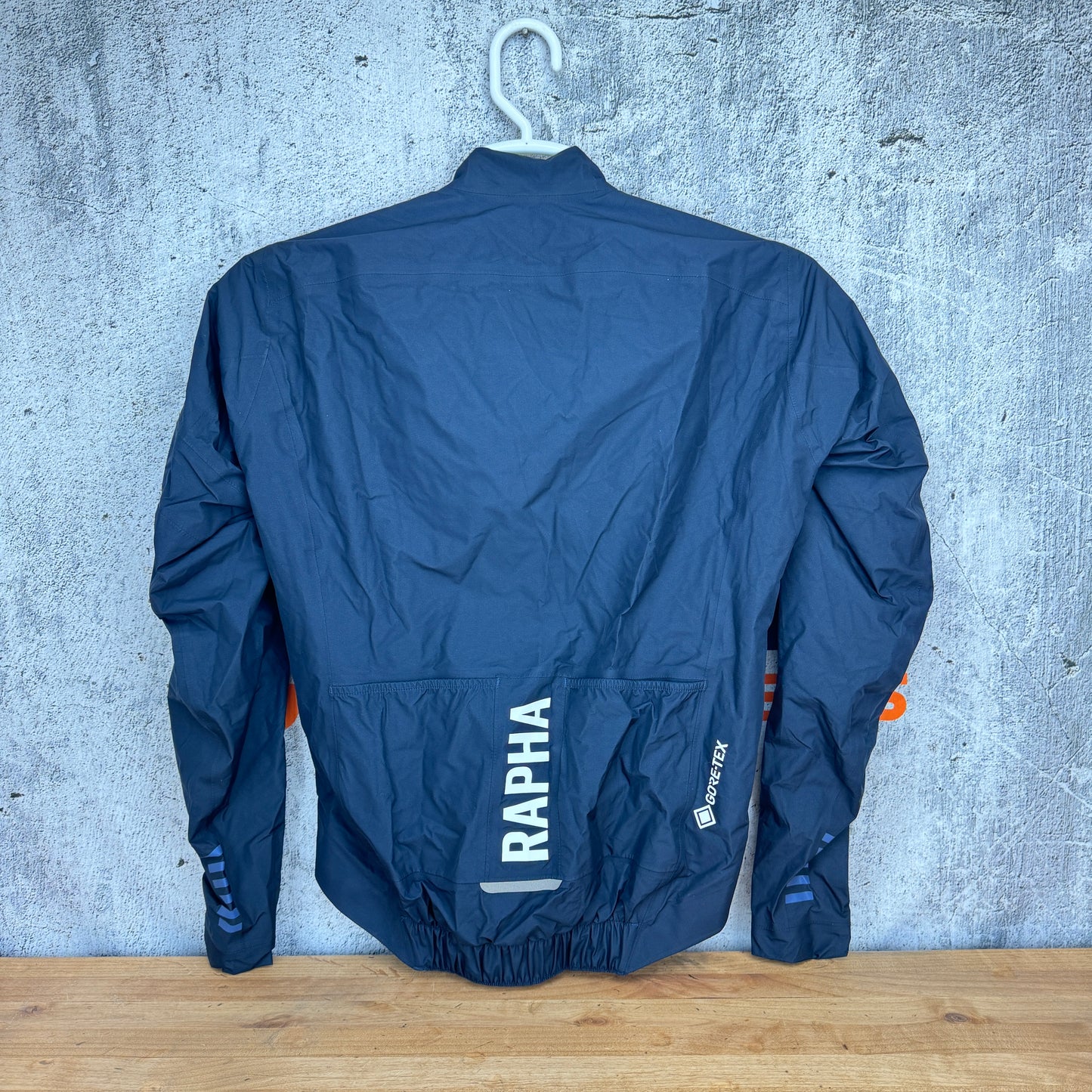 New! Rapha Men's Pro Team Insulated Gore-Tex Small Rain Jacket MSRP $420