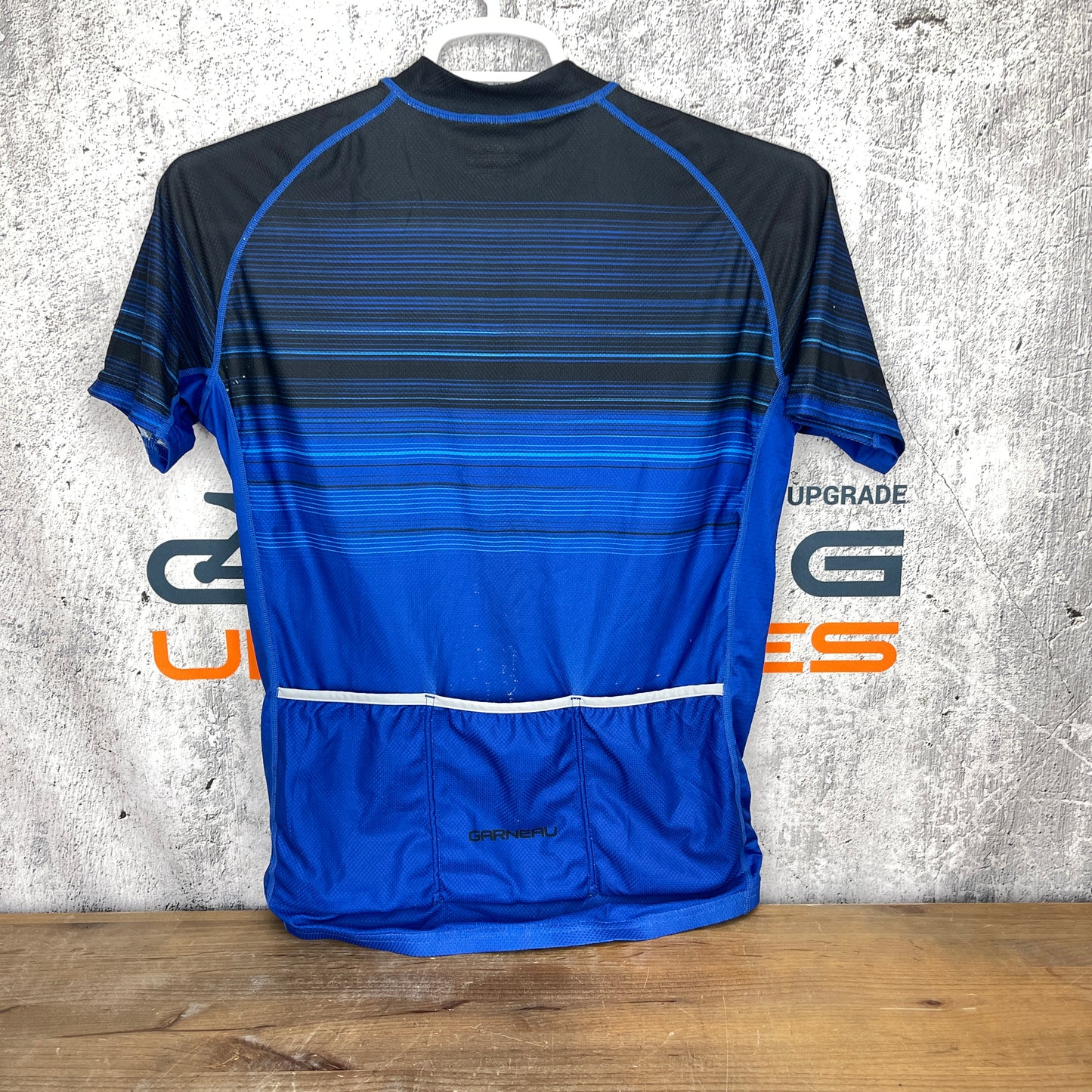 Louis Garneau Men's Large Short Sleeve Road Cycling Jersey Blue Stripped
