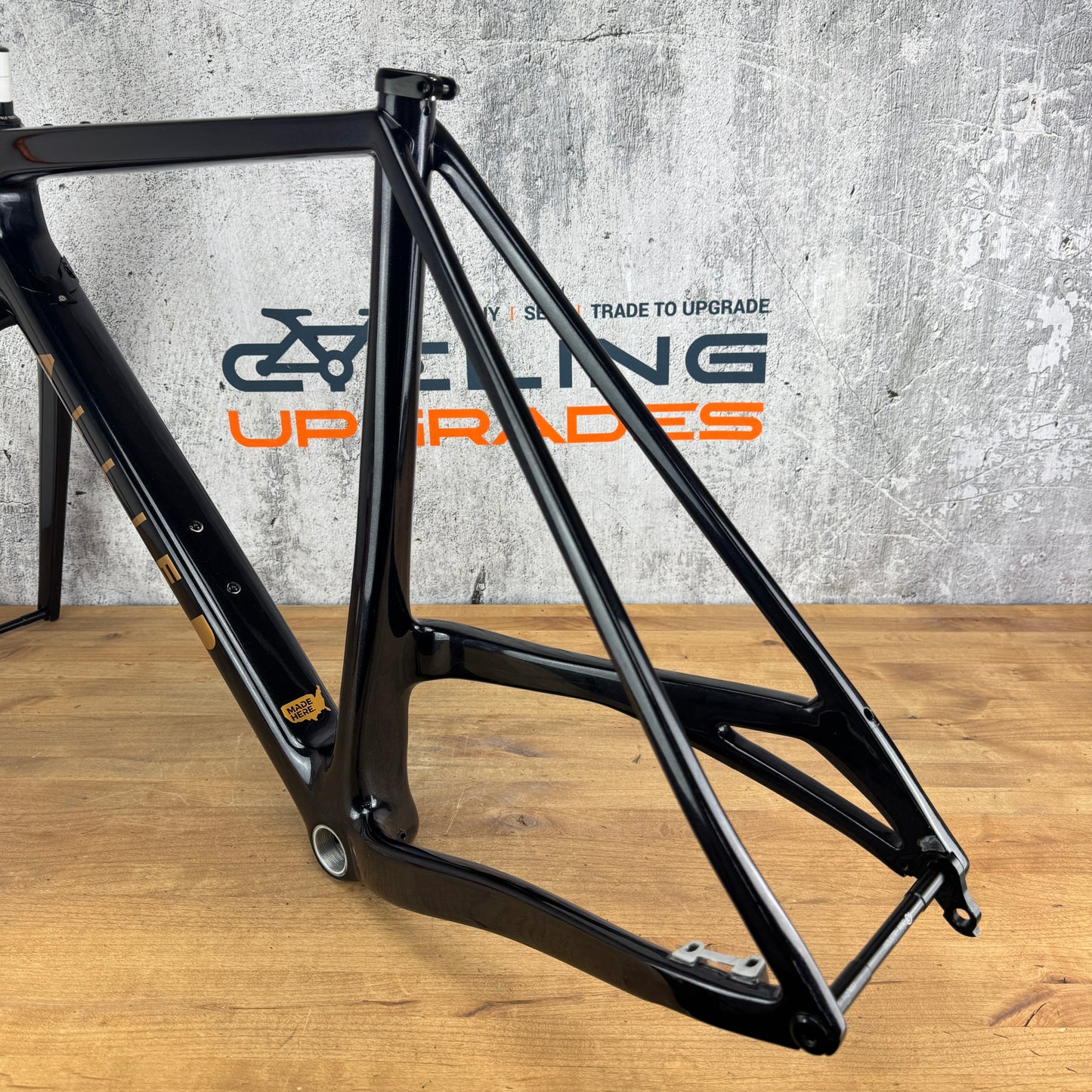 Low Mile! 2023 Allied Able Medium Carbon Gravel Bike Disc Brake Frameset 700c