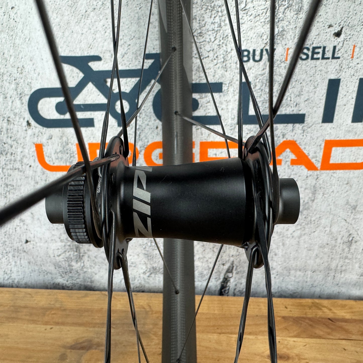 Low Mile! Zipp 303 XPLR SW Carbon Tubeless Gravel Disc Wheelset 700c 1448g