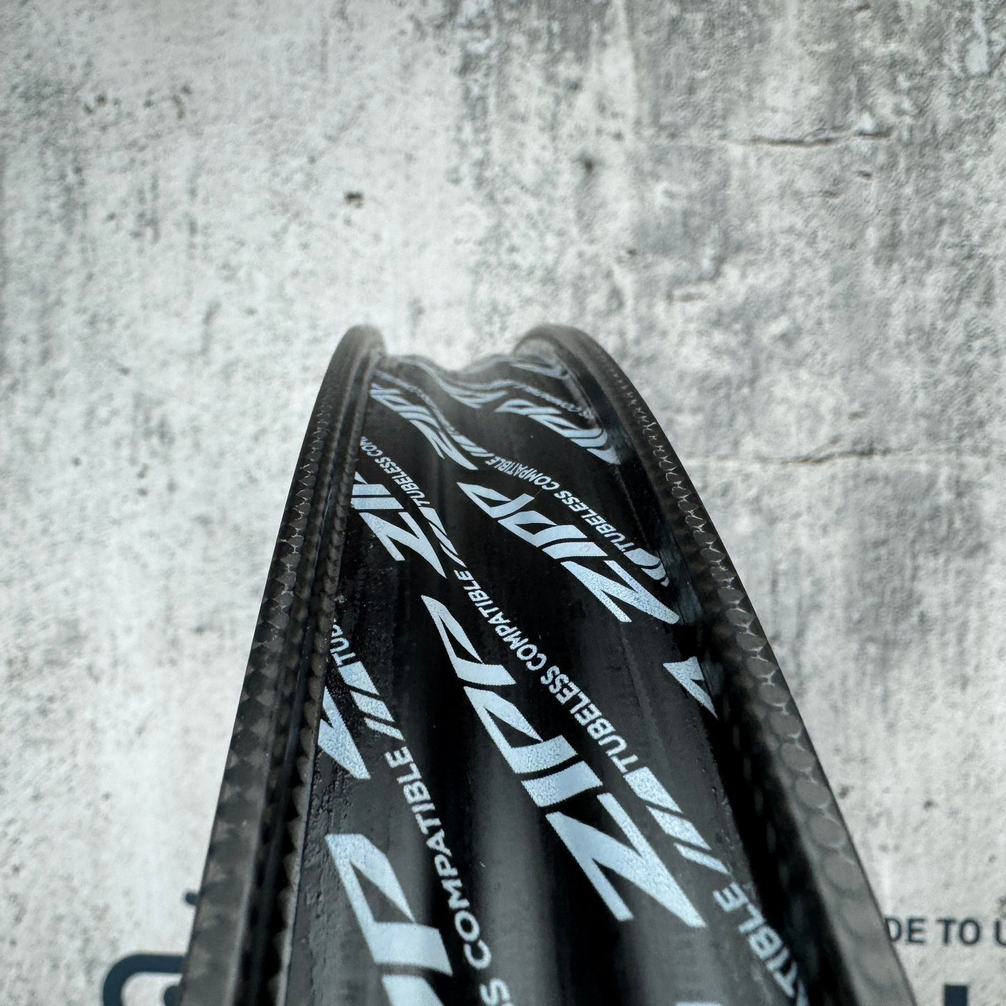 Low Mile! Zipp 303 XPLR SW Carbon Tubeless Gravel Disc Wheelset 700c 1448g