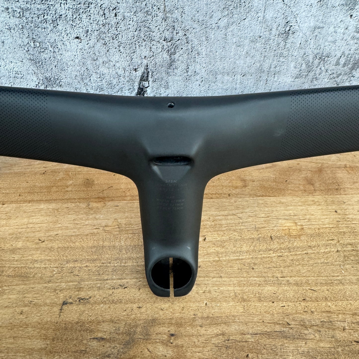 Low Mile! Roval Rapide Cockpit 42cm x 110mm 6 Degree Carbon Integrated Handlebar