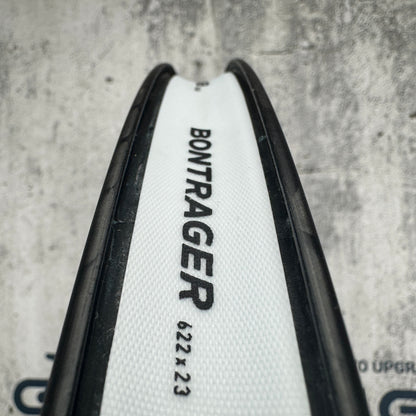 New! Bontrager Aeolus Pro 3V Boost 148mm Carbon Tubeless Wheelset 700c 1609g