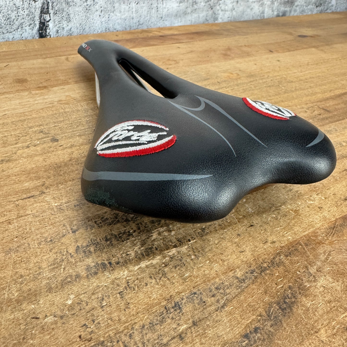 Forte Pro SLX 130mm 7x7mm Titanium Rails Carbon Reinforced Saddle 204g