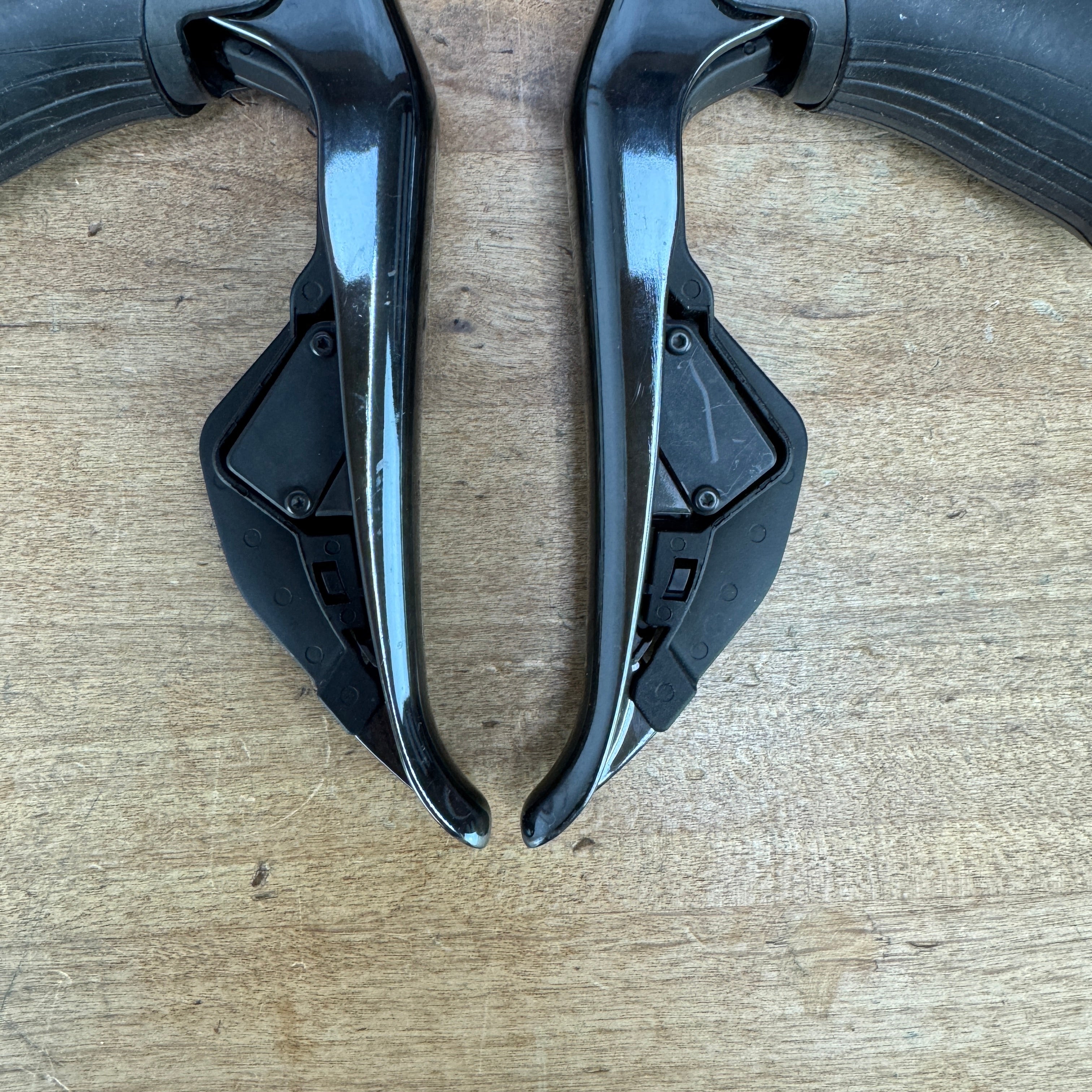 Shimano Dura-Ace ST-R9150 Di2 Electronic 11-Speed Shifters Rim