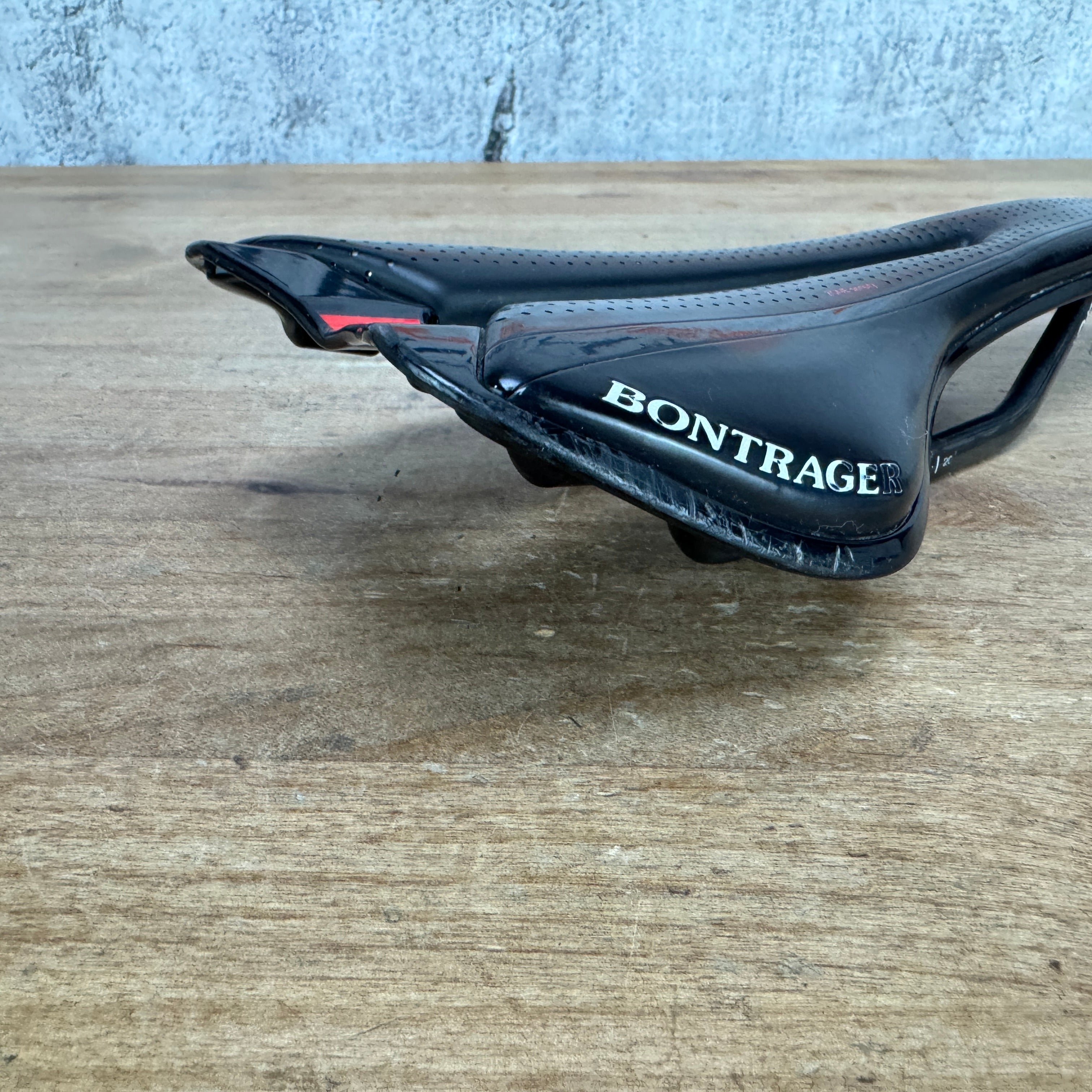 Bontrager Paradigm XXX 128mm 7x10mm Carbon Rails Bike Saddle 146g