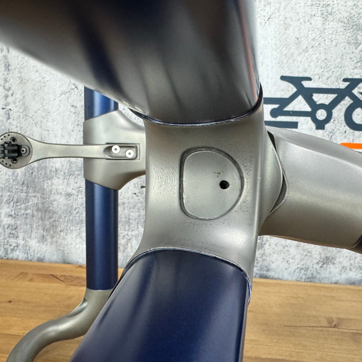 Low Mile! Bastion Archetype 54cm Carbon Titanium Disc Frameset 700c 3021g