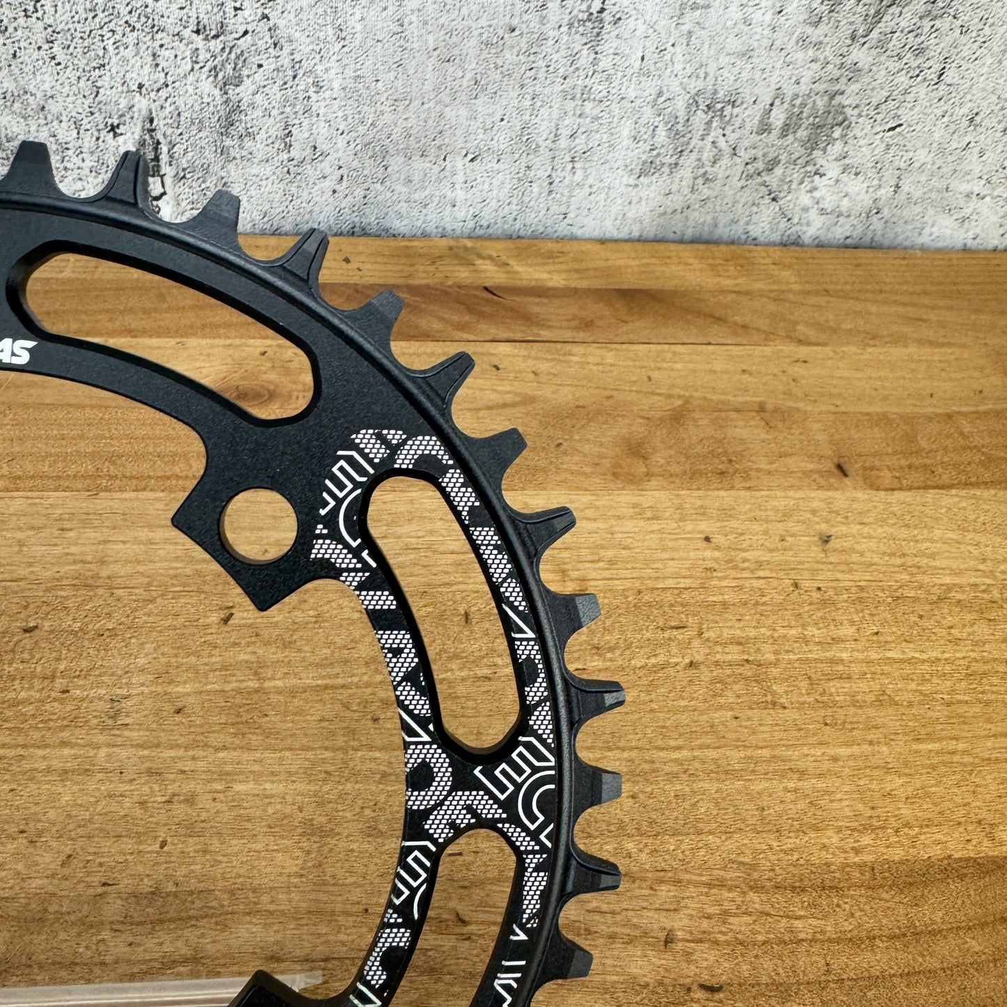 New! Deckas Round 42t 104BCD 4-Bolt Bike 1x Chainring 83g fits Sram Eagle