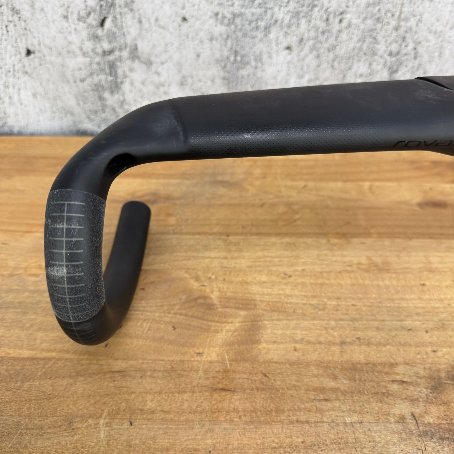 Roval Rapide 44cm 31.8mm Aero Carbon Bike Handlebar 214g