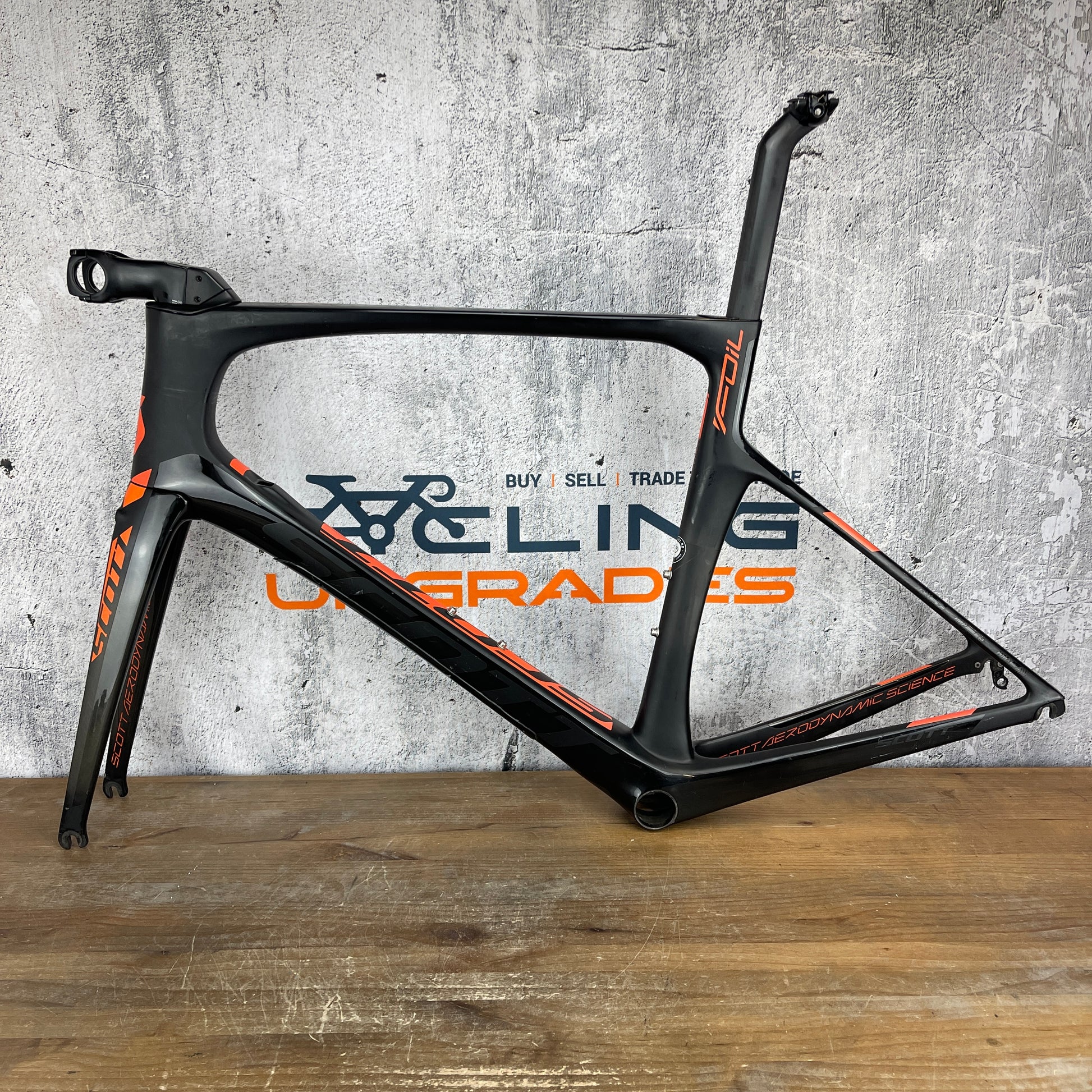scott foil large