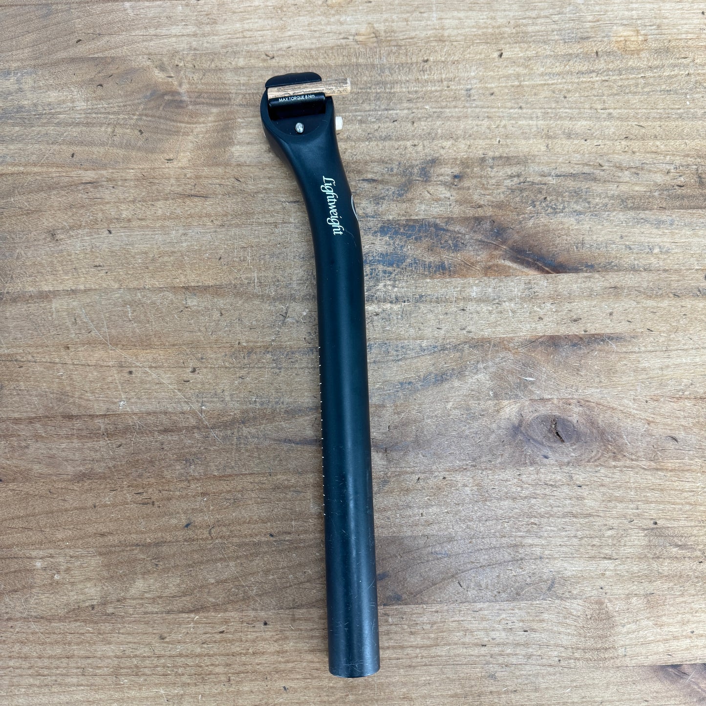 Low Mile! Lightweight Leistungsträger Carbon 300mm x 27.2mm Bike Seatpost 165g