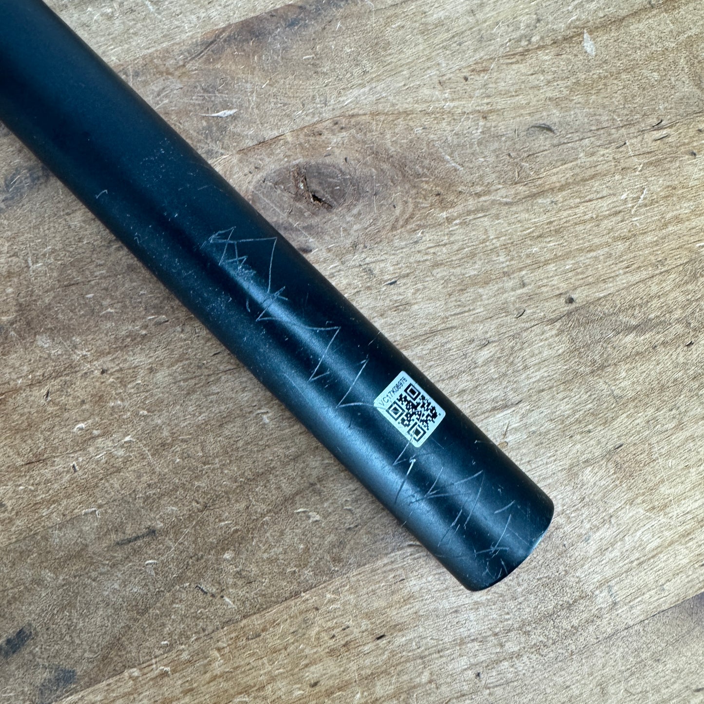Low Mile! Lightweight Leistungsträger Carbon 300mm x 27.2mm Bike Seatpost 165g