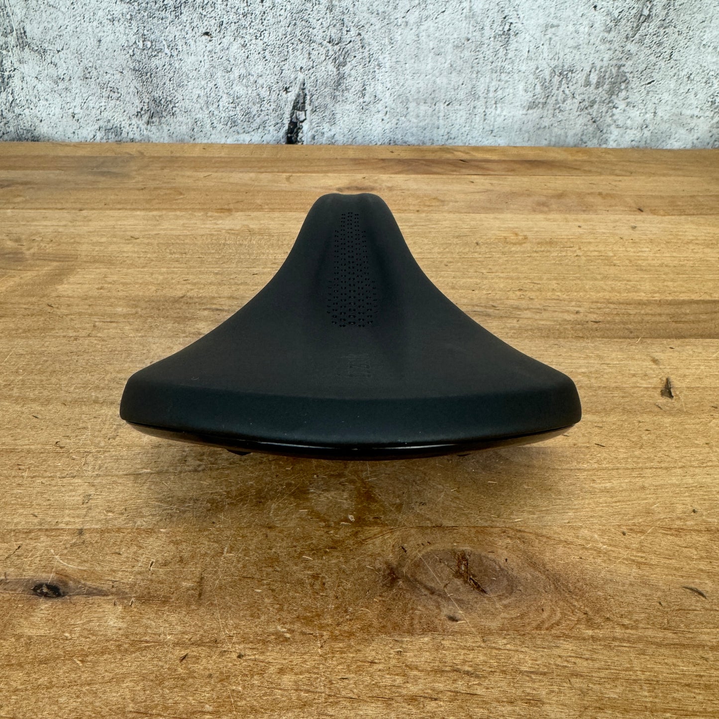 New Takeoff! Fizik Aliante Tempo 150mm Alloy Rails Bike Saddle 285g