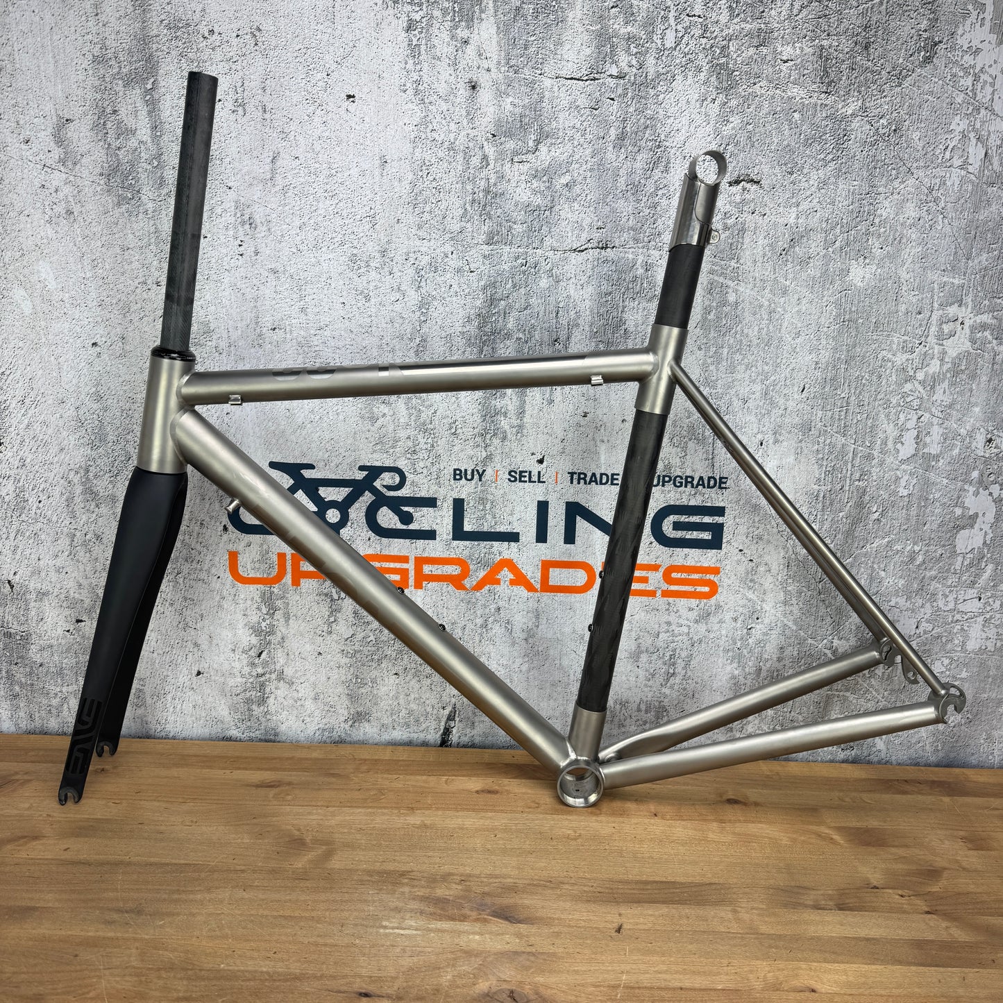 Fresh Refinish! 2015 No. 22 Reactor 52cm Rim Brake Carbon Titanium Frameset Enve Fork