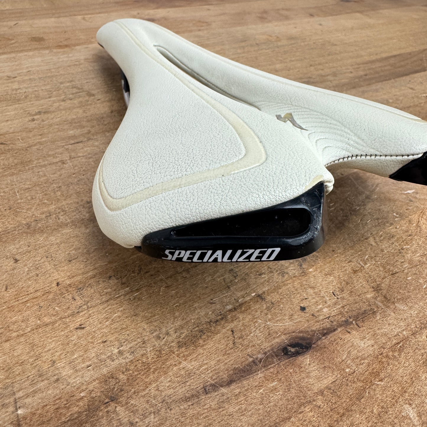 Specialized Toupe RBX Expert 7x7mm Titanium Rails 143mm White Saddle 212g