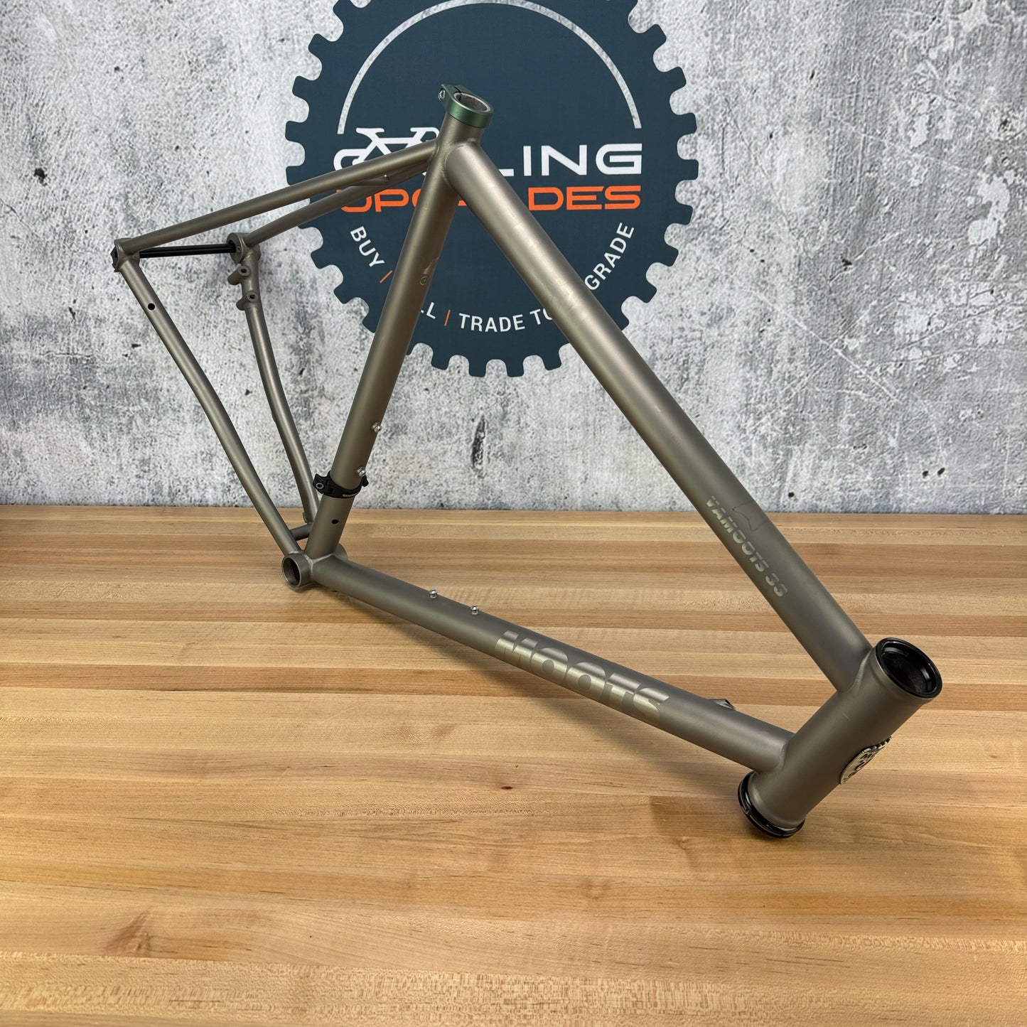 Low Mile! 2025 Moots Vamoots 33 58cm Carbon Disc Brake Frameset 700c 1717g