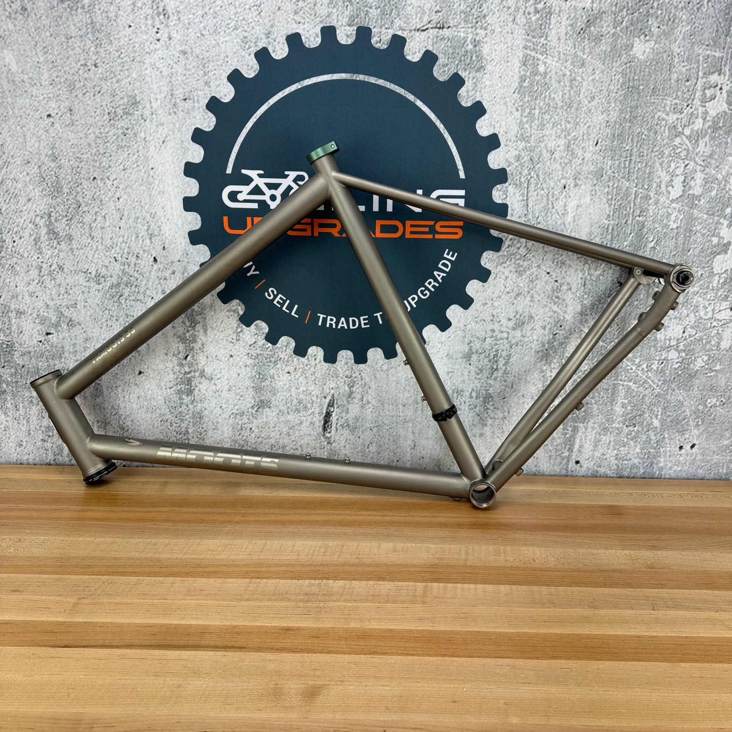 Low Mile! 2025 Moots Vamoots 33 58cm Carbon Disc Brake Frameset 700c 1717g