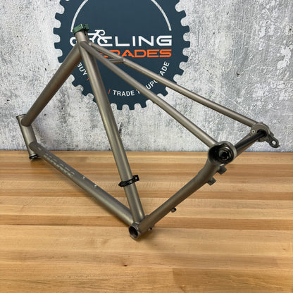 Low Mile! 2025 Moots Vamoots 33 58cm Carbon Disc Brake Frameset 700c 1717g