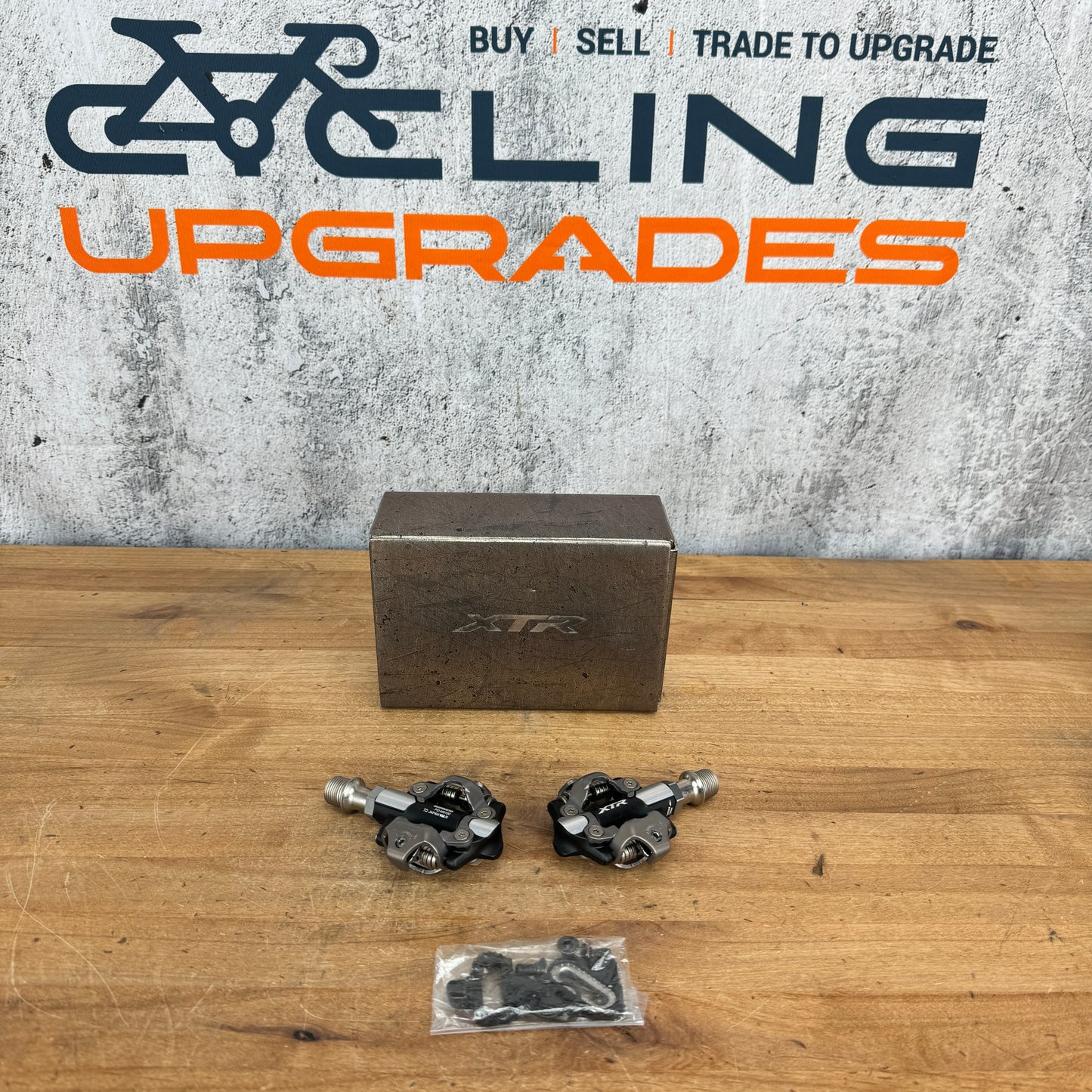 New! Shimano XTR PD-M9100 MTB Clipless Pedals + Cleats 309g