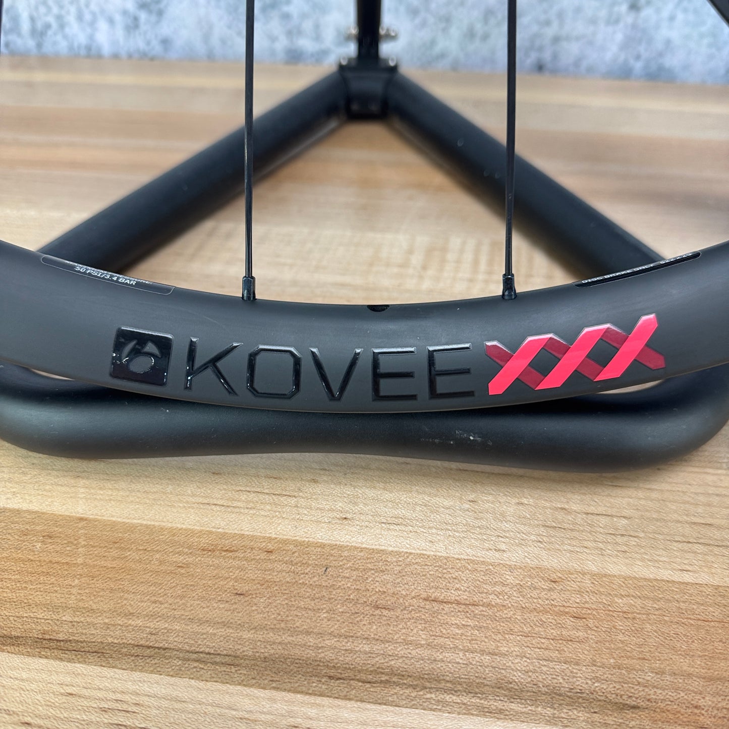 2019 Bontrager Kovee XXX Carbon Tubeless XC Boost 29i Disc Wheelset 700c 1409g