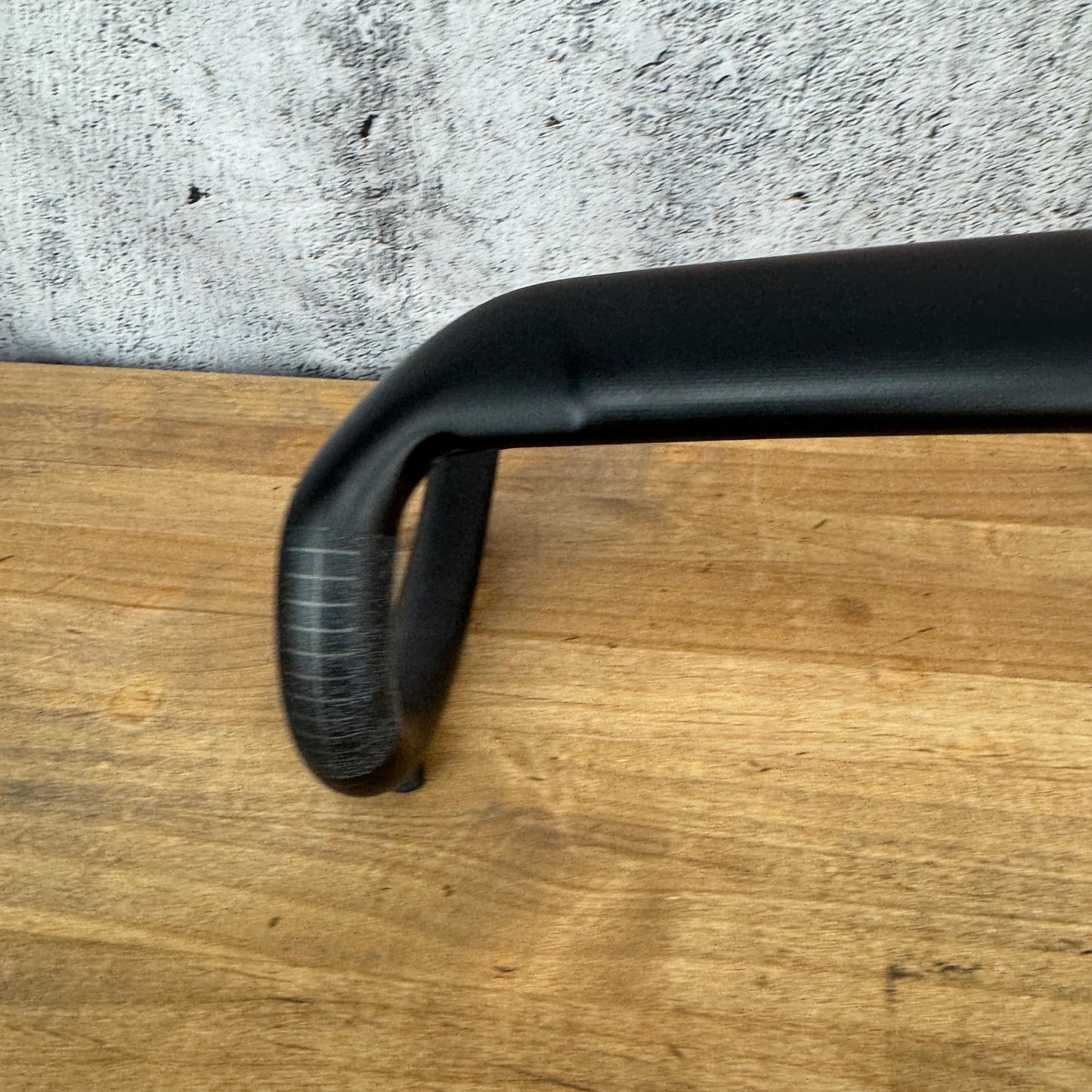 New Takeoff! Roval Rapide Carbon 42cm Aero 31.8mm Bike Handlebar MSRP $325