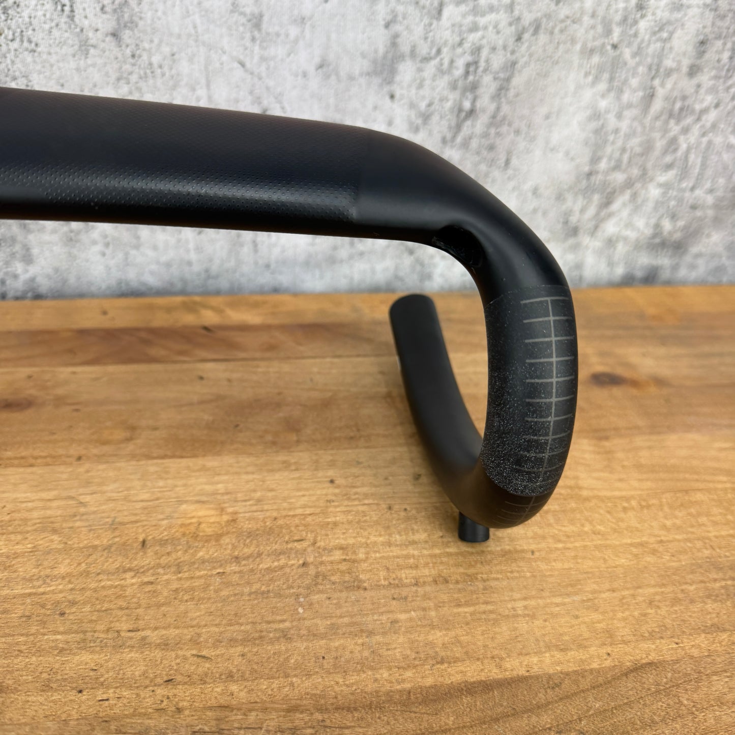 New Takeoff! Roval Rapide Carbon 42cm Aero 31.8mm Bike Handlebar MSRP $325