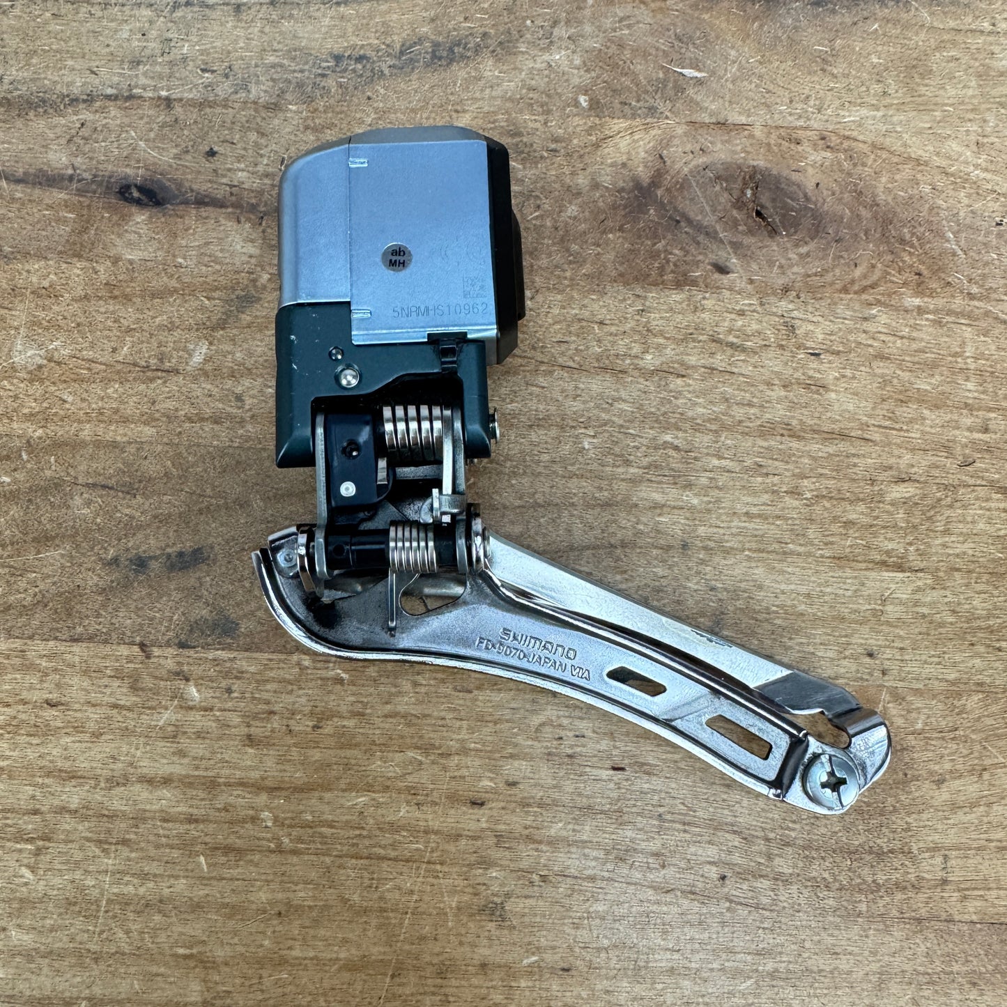 Shimano Dura-Ace FD-9070 Di2 Electronic 11-Speed Braze-On Front Derailleur 105g