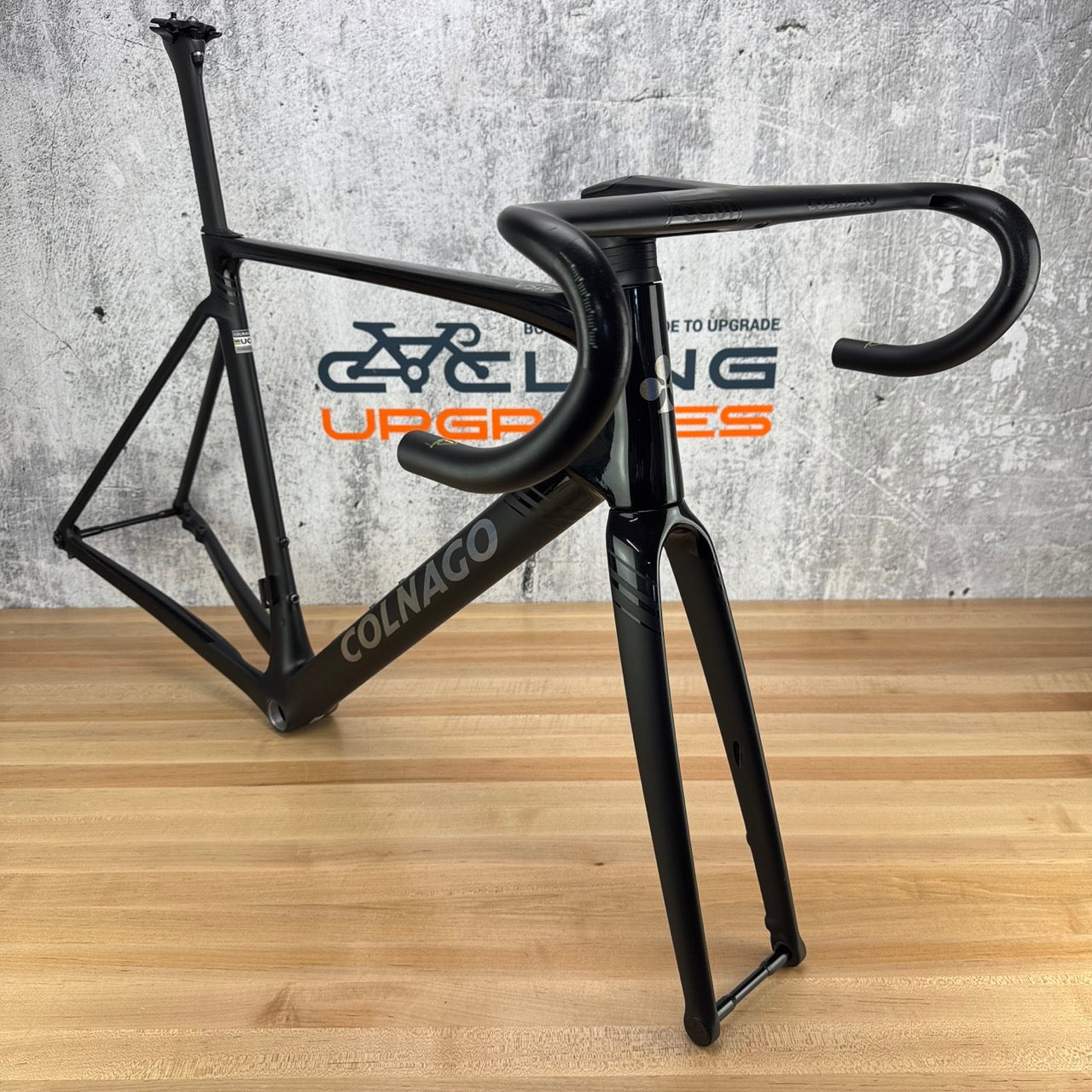 Low Mile! 2025 Colnago V5Rs Size 510 (54.4cm TT) Carbon Disc Frameset 700c 1829g