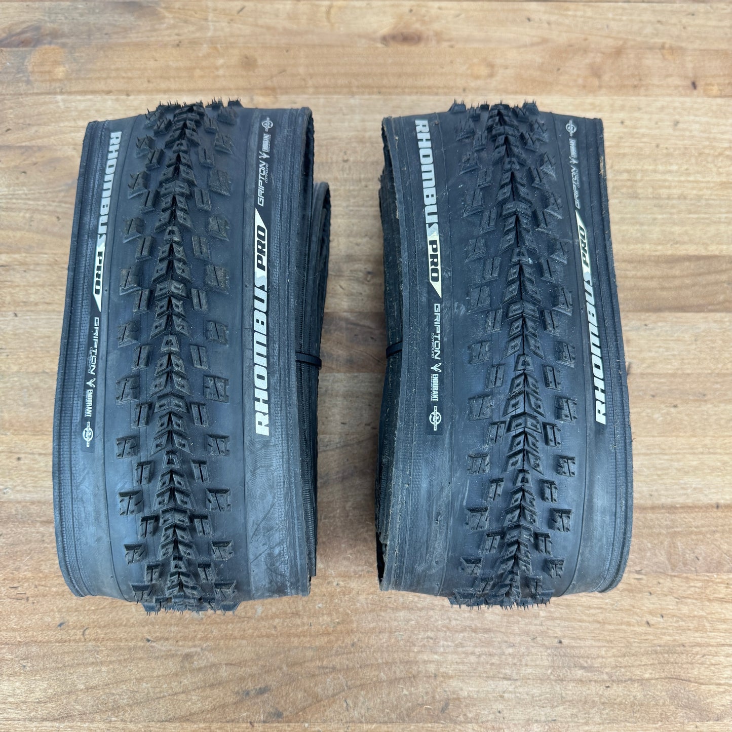 New! Specialized Rhombus Pro 2Bliss Ready 700c x 42mm Gravel Tires MSRP $120