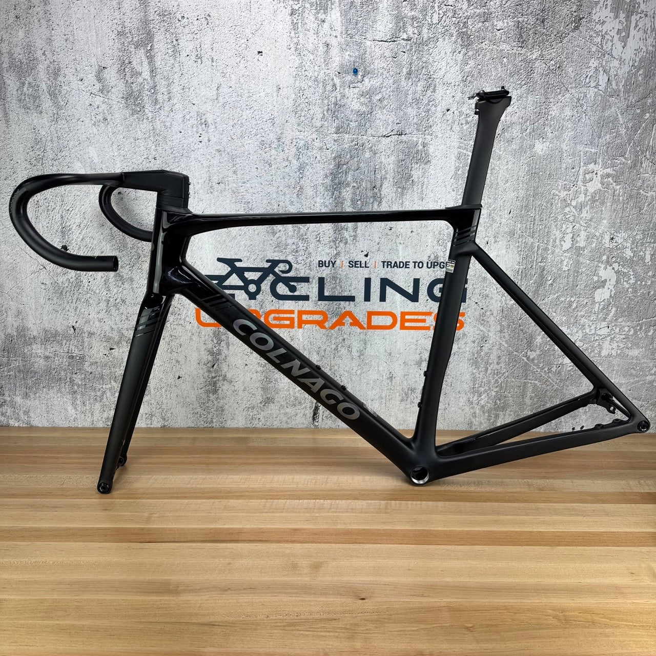 Low Mile! 2025 Colnago V5Rs Size 510 (54.4cm TT) Carbon Disc Frameset 700c 1829g