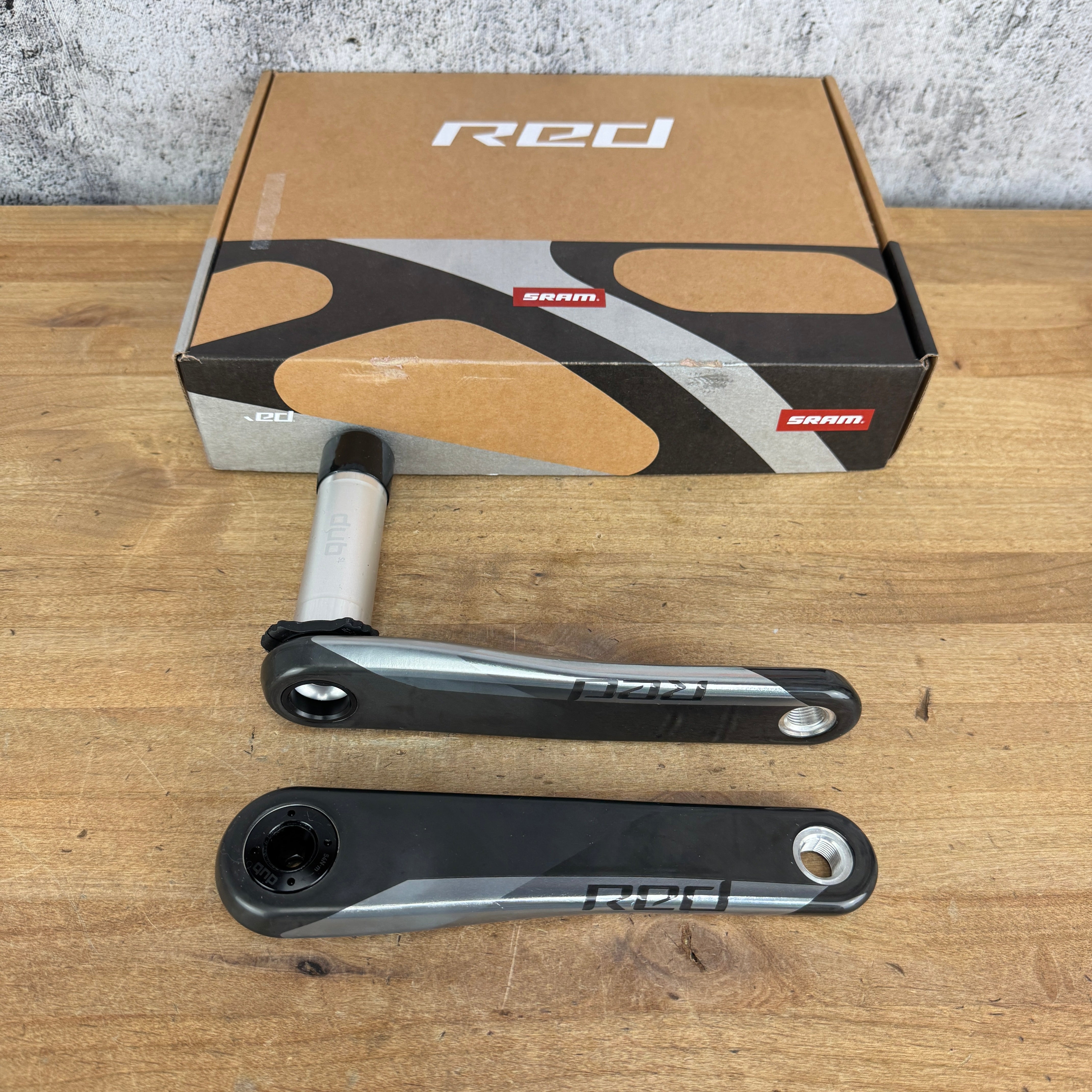 SRAM RED AXS D1 dub 軽量カーボンクランク アーム 165mm New! SRAM Red AXS D1 175mm DUB SL 8-Bolt Carbon Crank Arms