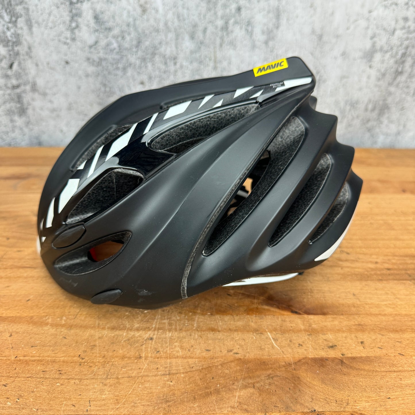 Light Use! Mavic Ksyrium Elite S 51-56cm Black Cycling Road Bike Helmet 250g