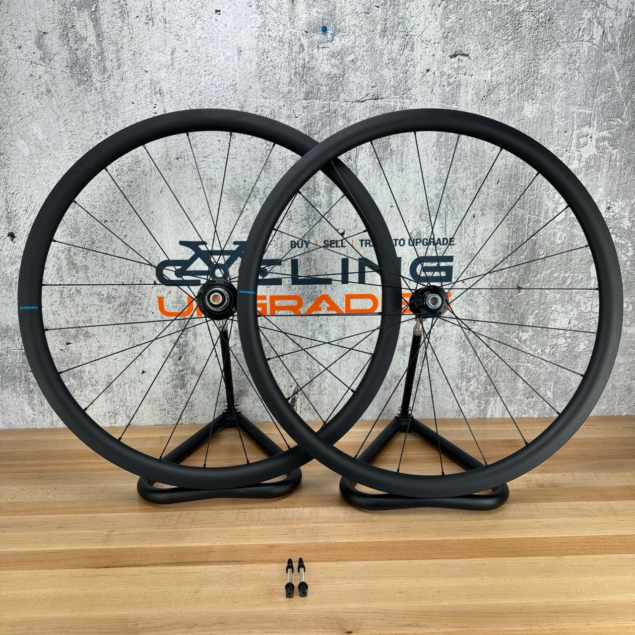 Ridden Once! Shimano GRX WH-RX880 700c Carbon Tubeless Bike Wheelset 1421g