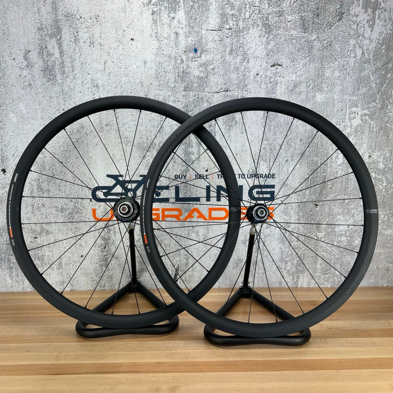 Ridden Once! Shimano GRX WH-RX880 700c Carbon Tubeless Bike Wheelset 1421g