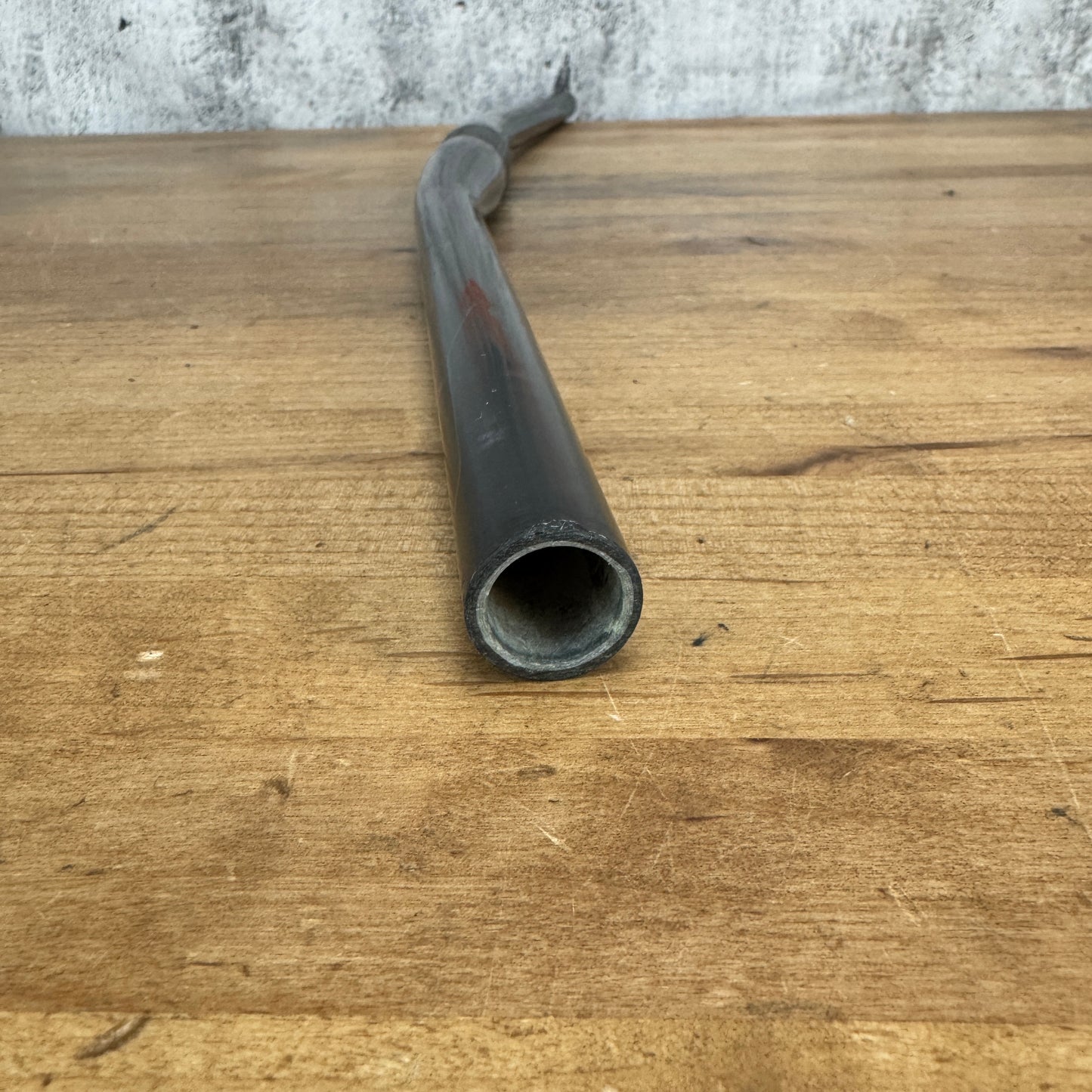 Giant Contact SLR Trail Carbon 31.8mm x 690mm 9 Degree Flat Handlebar 173g