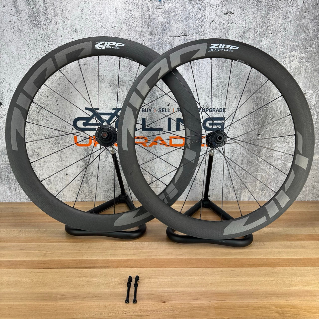 Zipp 303 XPLR SW Carbon Tubeless Gravel Bike Wheelset 700c 1440g