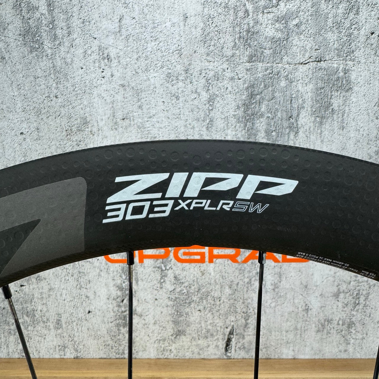 Zipp 303 XPLR SW Carbon Tubeless Gravel Bike Wheelset 700c 1440g
