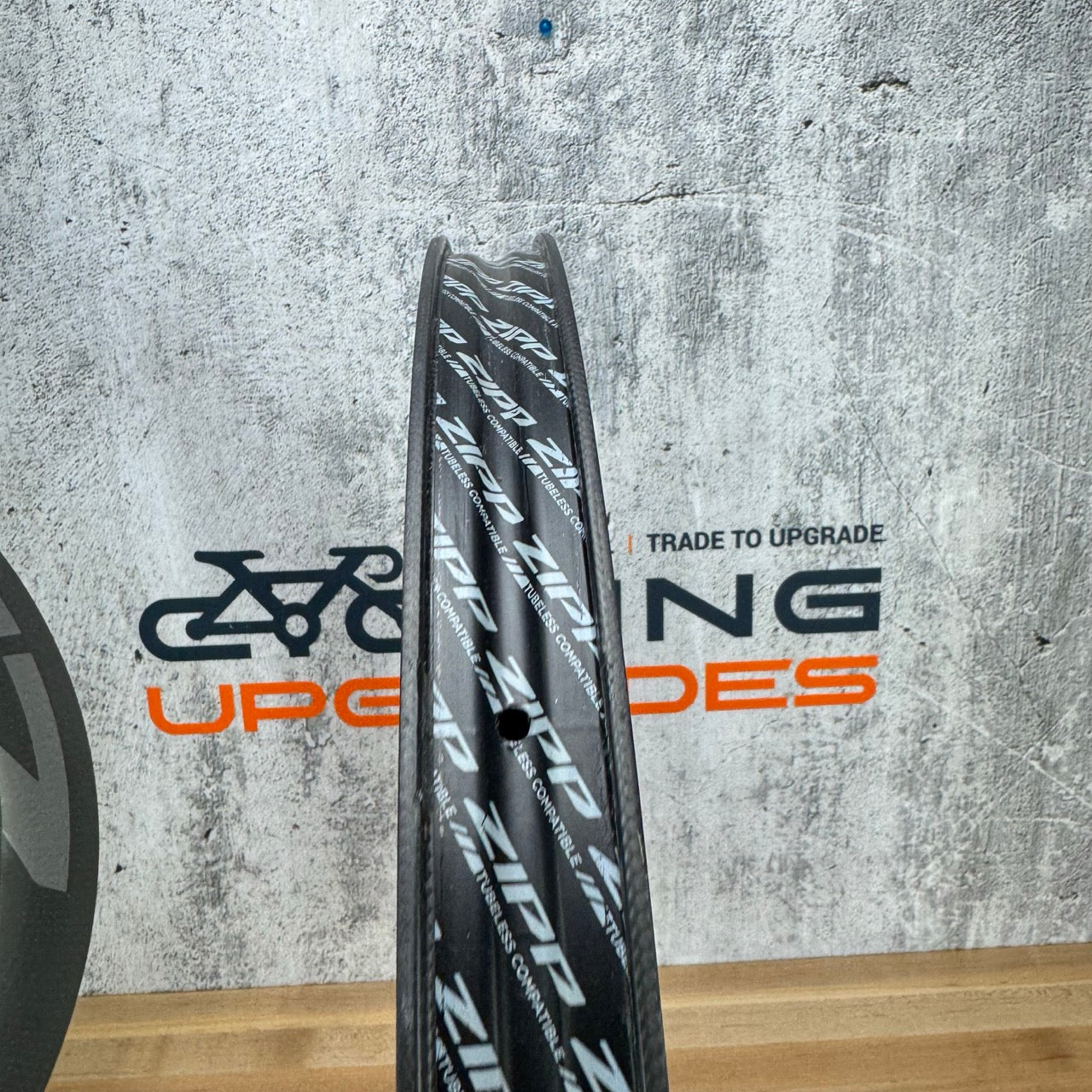 Zipp 303 XPLR SW Carbon Tubeless Gravel Bike Wheelset 700c 1440g