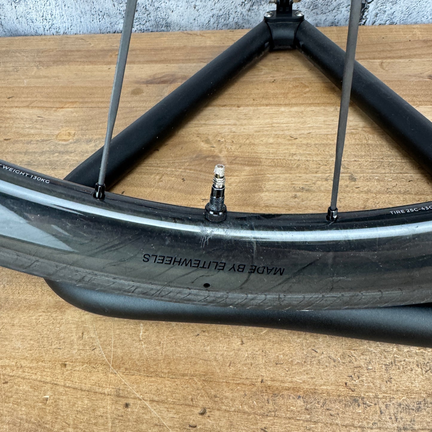 Light Use! Elite Drive 40V Carbon Tubeless Wheelset 700c Rim Brake Ceramic 1276g