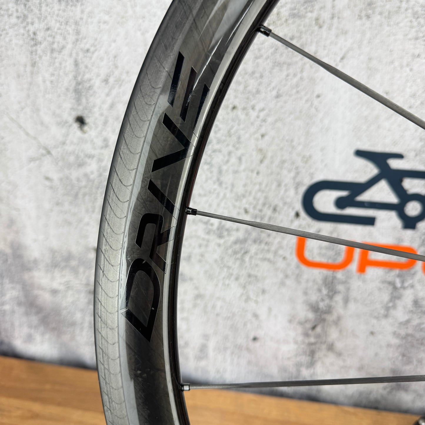 Light Use! Elite Drive 40V Carbon Tubeless Wheelset 700c Rim Brake Ceramic 1276g
