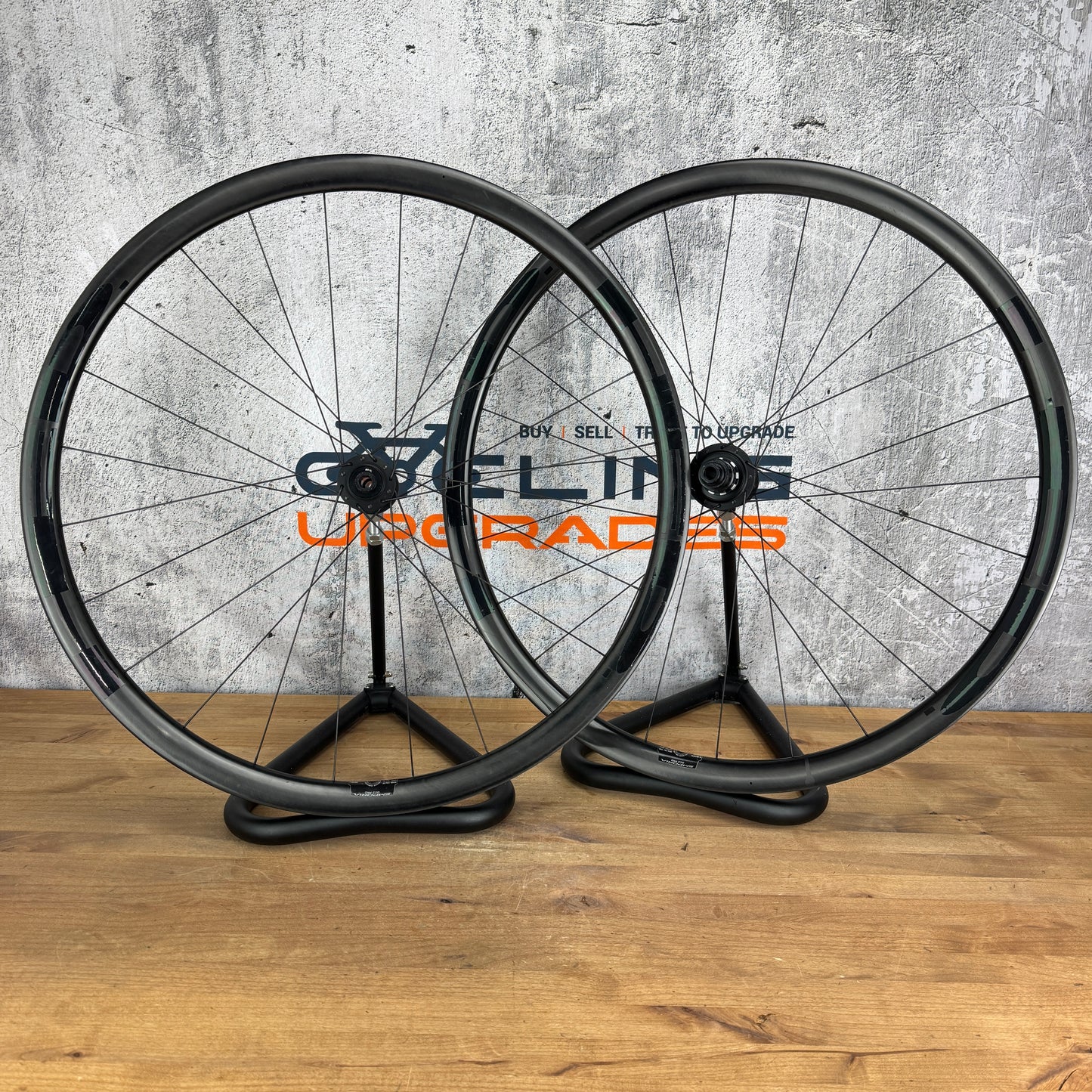 HED Emporia GC3 Pro Carbon Tubeless Disc Brake Wheelset 700c 1425g