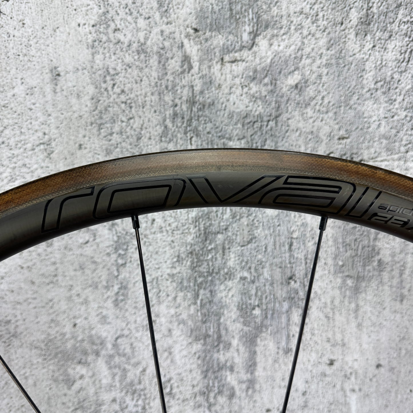 Roval CLX 32 Carbon Tubeless Front Wheel 700c Rim Brake Ceramicspeed 578g