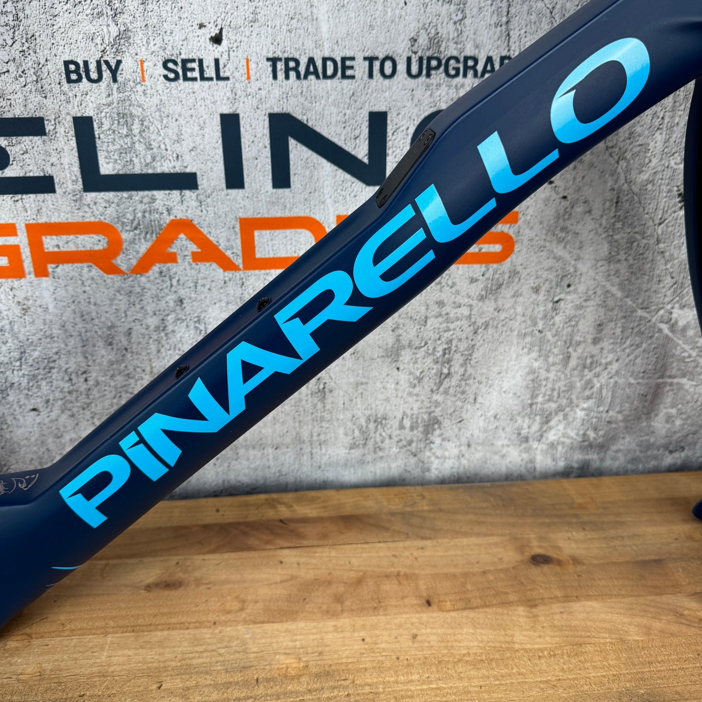 Low Mile! Pinarello Prince 53cm Carbon Disc Brake Frameset 700c Blue Steel 2422g