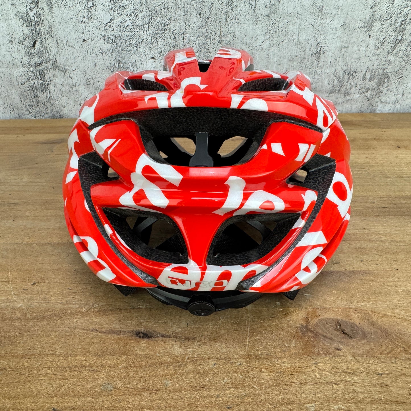 Worn Once! SUPREME Giro Syntax MIPS Medium 55-59cm Bike Cycling Helmet