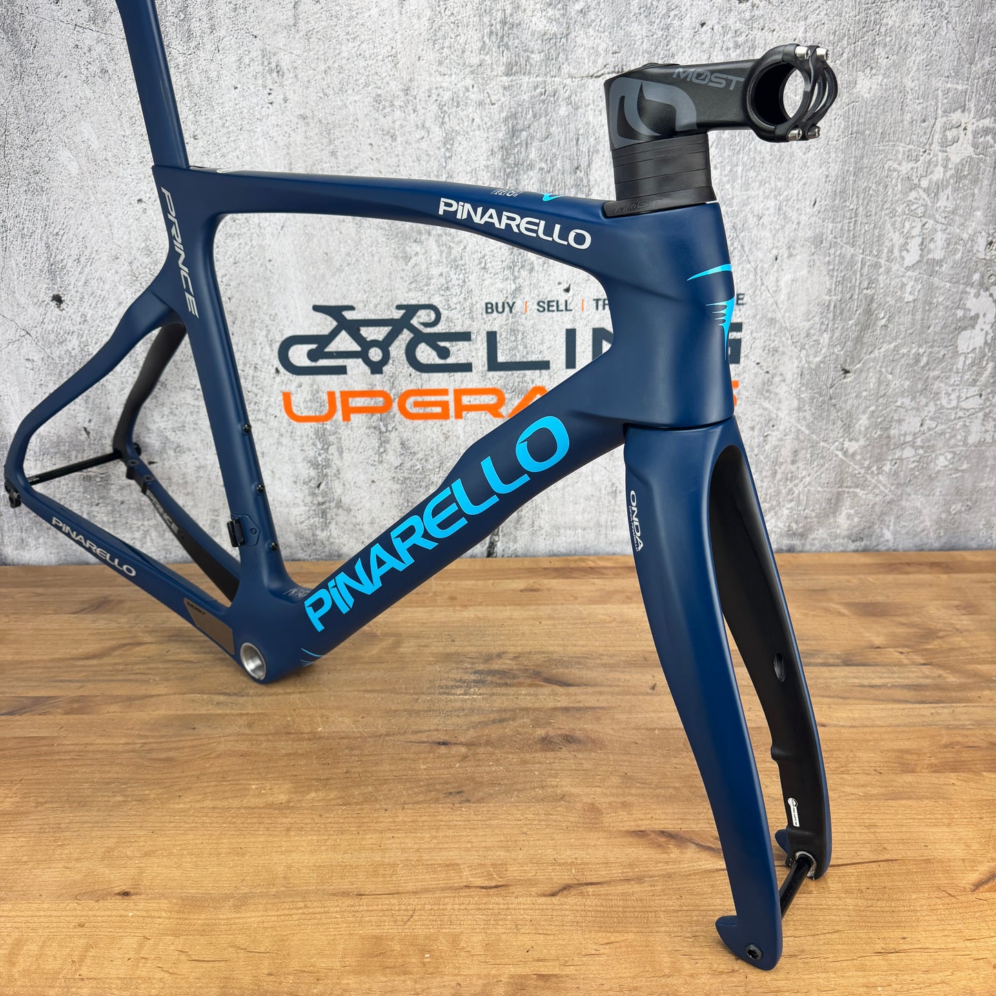 Low Mile! Pinarello Prince 53cm Carbon Disc Brake Frameset 700c Blue Steel 2422g